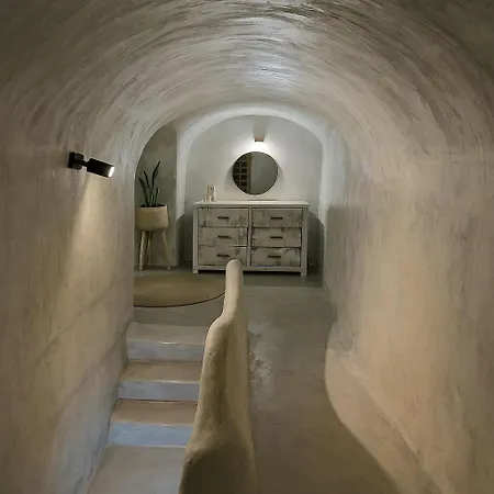 Selora Cave Pyrgos Kallistis