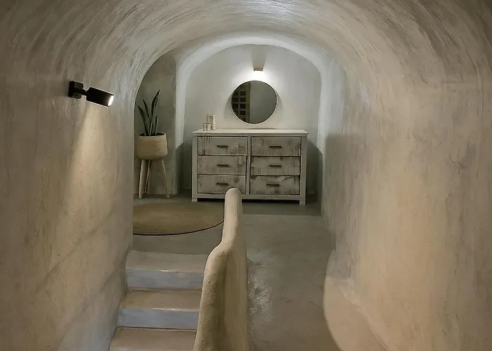 Selora Cave Pyrgos Kallistis